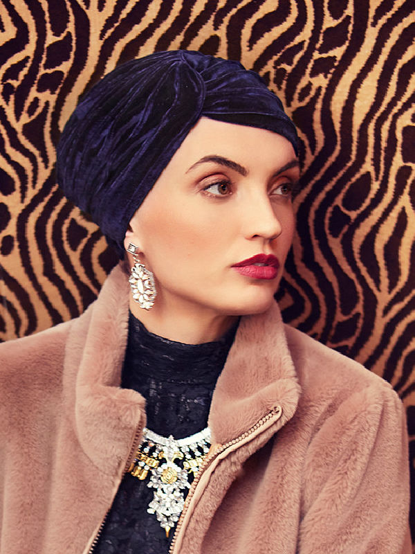 Turban Pearl Boho Spirit - Velvet Navy - chemo turban velvet / alopecia hoofdbedekking Turban Pearl Boho Spirit - Velvet Navy - chemo turban velvet / alopecia hoofdbedekking