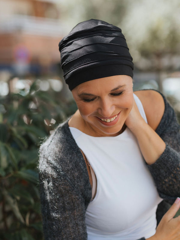 Top Aura Black - cancer hat / alopecia headwear