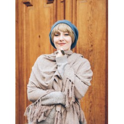 Haarstukje: Pony Alex Brooks gecombineerd met een mutsje is een chemo mutsje met haar.