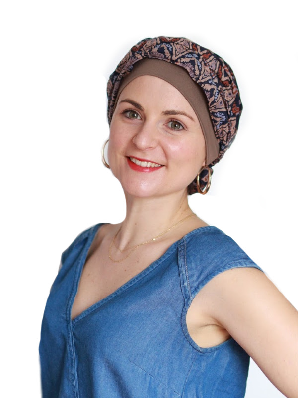 Top Mano Print Bruin - chemo mutsje / alopecia mutsje Top Mano Print Bruin - chemo mutsje / alopecia mutsje - verkrijgbaar bij MooiHoofd