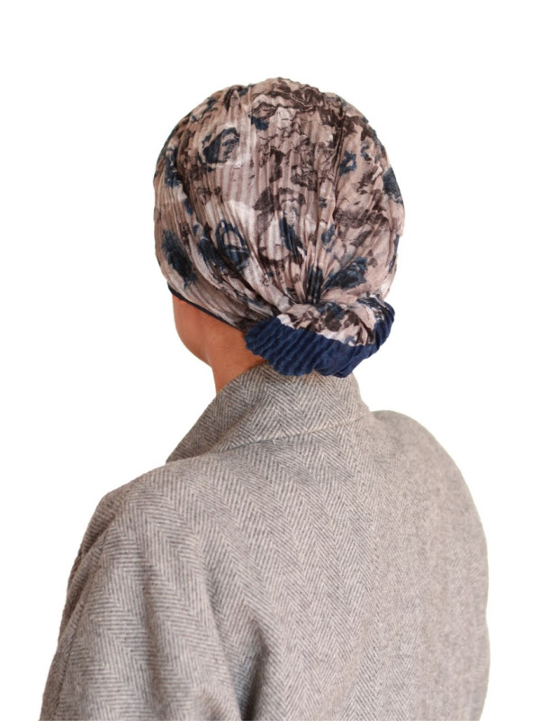 Top Mano Roses N - chemo mutsje / alopecia mutsje Top Mano Roses N - chemo mutsje / alopecia mutsje
