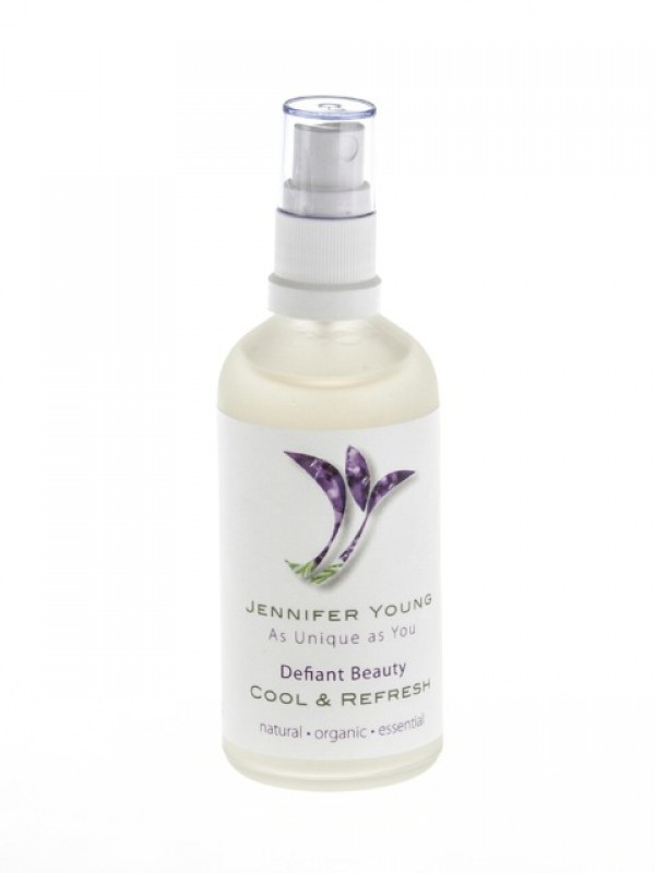 Defiant Beauty Cool & refresh spray - verkrijbaar bij Mooihoofd voor chemo mutsjes en cosmetica
